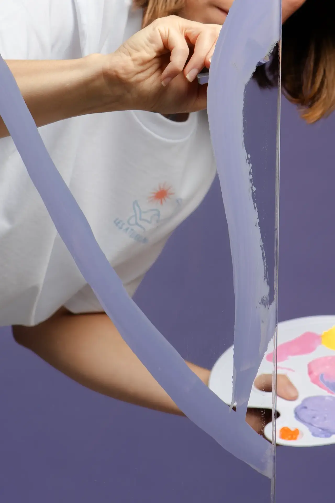Fond violet en dégradé : les émotions changent avec l'angle
